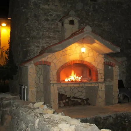 Flower Double Split - Dugopolje