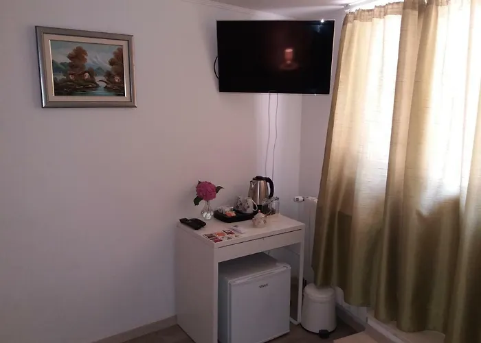 Flower Double Split - 4* Dugopolje